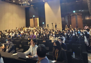 2022 KSBB Fall Meeting and International Symposium シンポジウム会場(KSBB事務局提供)